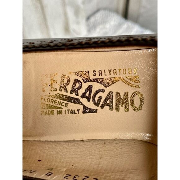 Ferragamo Brown Perforated Spectator Pumps Size 8 AA - Picture 6 of 8